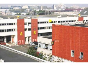 A louer - bâtiment d'activité/stockage d'environ 6 000 m² divisibles