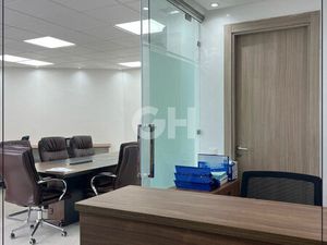 Bureau de 42m² à l'Oasis