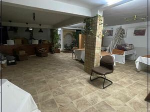 À vendre : Local commercial de 336m²