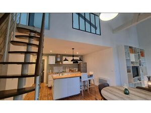 Location appartement 3 pièces 79 m² à Bordeaux (33800)