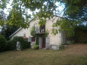 Ferme transformée impressionnante au sommet d’une colline  7 chambres avec 2 acres de...