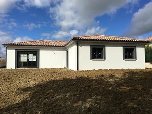 Location maison 5 pièces 105 m² à Sauveterre-de-Guyenne (33540)