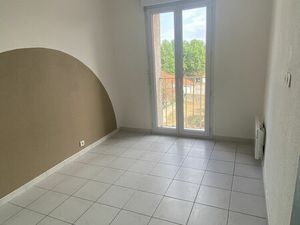 Location appartement 3 pièces 60m2 Saint-Génis-des-Fontaines 66740 - 610 € - Surface Privé