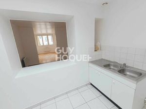 LOCATION : appartement de 2 pièces (50 m²) à CALAIS