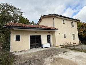 Vente maison 6 pièces 152 m² Marcilly-le-Châtel (42130)
