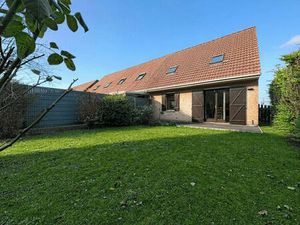 Maison semi individuelle 3 chambres / jardin / garage