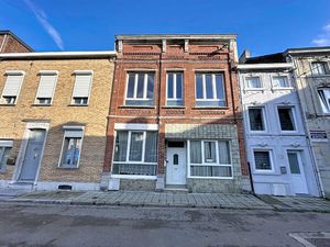 Maison à vendre avec 3 chambres   Bouffioulx (VBD61606)
