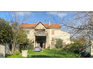 Vente ferme 4 pièces 80 m² à Marseille 12ème (13012)  450 000 €