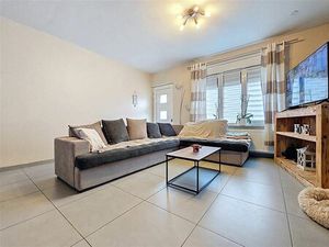 Maison à vendre avec garage et terrasse   La Bouverie (VBD61900)