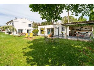 Vente maison 7 pièces 235 m² à Le Thor (84250)  599 000 €