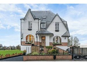 Maison de maître à vendre avec terrasse et jardin   Erquennes (VBD61627)