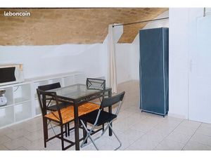 Studio en rez-de-chaussée  24 m2