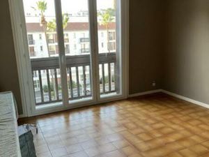 Location appartement 3 pièces 60 m² à Perpignan (66100)
