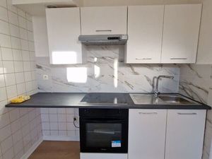 En pleine centre historique de romans à louer T2 refait un œuf