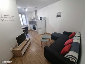 T2 proche latourg maubourg et centre ville