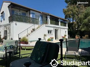 Chambre 1 pièce 9 m²