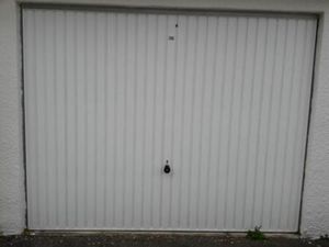 Garage/box 10 m² Voisins Le Bretonneux