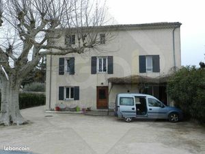 Maison 6 pièces 196 m²