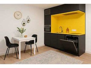 Studio quasi neuf  prêt à emménager  avec coin nuit séparé