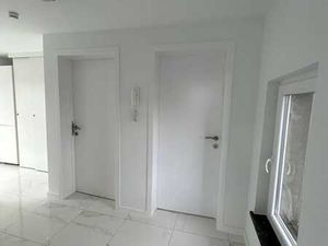 Lumineux appartement 2 chambres à qlq pas de Tour et Taxi