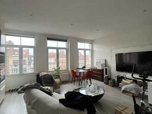 Grand studio appartement lumineux à louer