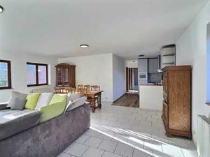 Lumineux appartement situé au 1er étage