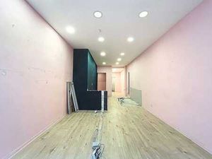 Flagey - Lumineux commerce de +/- 95 m2