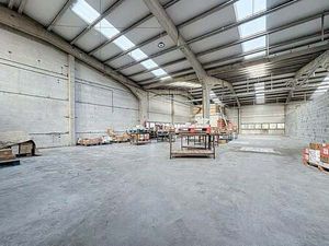 Bien professionnel à louer à Ferrières € 1.550 (LIDM6) - SCHMIDTIMMO | Zimmo