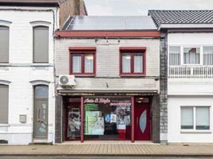 Maison avec garage + surface commerciale