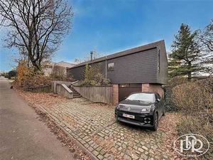 Calme  résidentiel  rue en cul-de-sac  proche des commodités