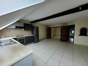 Appartement 2 chambres 1er étage rue calme