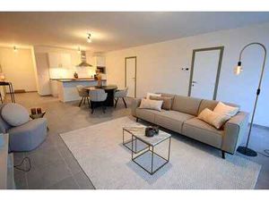 VERRASSEND RUIM 2-slaapkamerapp op boogscheut van SINT-PI...