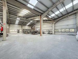 Bien professionnel à louer à Ferrières € 1.700 (LIDM4) - SCHMIDTIMMO | Zimmo