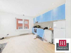 SAINT JOB: APPT 1ch + BUREAU neuf  après rénovation