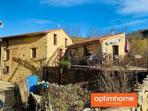 Maison de village en pierre et bois – charme et calme au rendez vous  FUILLA