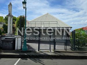 À LOUER LOCAL COMMERCIAL DE 286m² À RIVIÈRE AUX HERBES BASSE-TERRE