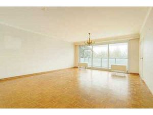 Parc Albert: appartement 2 chambres avec terrasse et garage