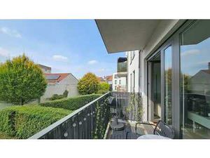 Havre de paix lumineux au cœur d’Helmet