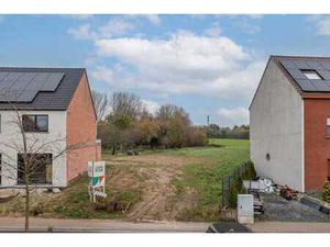 Bouwgrond 31a voor het oprichten van een half-open bebouwing