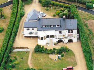 Maison + 4 gîtes – Bord de mer – Site remarquable