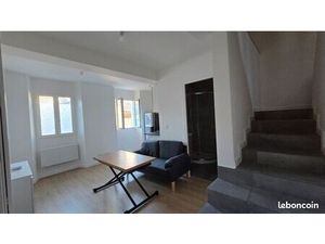 A LOUER - DUPLEX Village de Contes