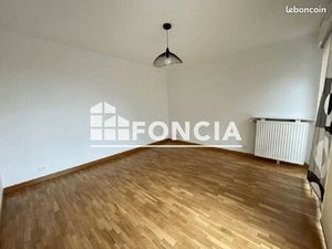 Studio 1 pièce 28 m²