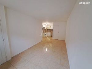 Studio 1 pièce 25 m²