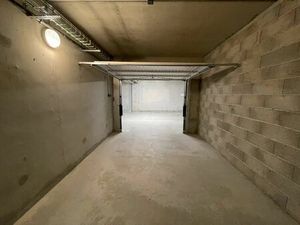 Location garage 15 m² à Villeneuve-de-la-Raho (66180)