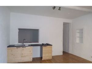 Location appartement  38.41 m² T-1 à La Tour-d'Aigues  480 €