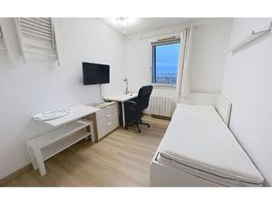 Location appartement  13.22 m² T-1 à Tours  389 €