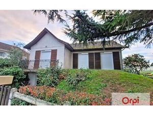 Location maison  89.35 m² T-3 à Domérat  695 €