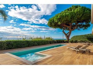 Vente villa 7 pièces 240 m² à Ajaccio (20000)  2 600 000 €