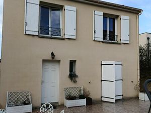 DANS PAVILLON 2 CHAMBRES A LOUER