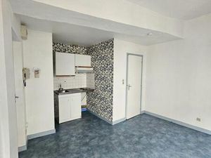 Studio lumineux de 18 2 m²- Centre-ville historique de Laval